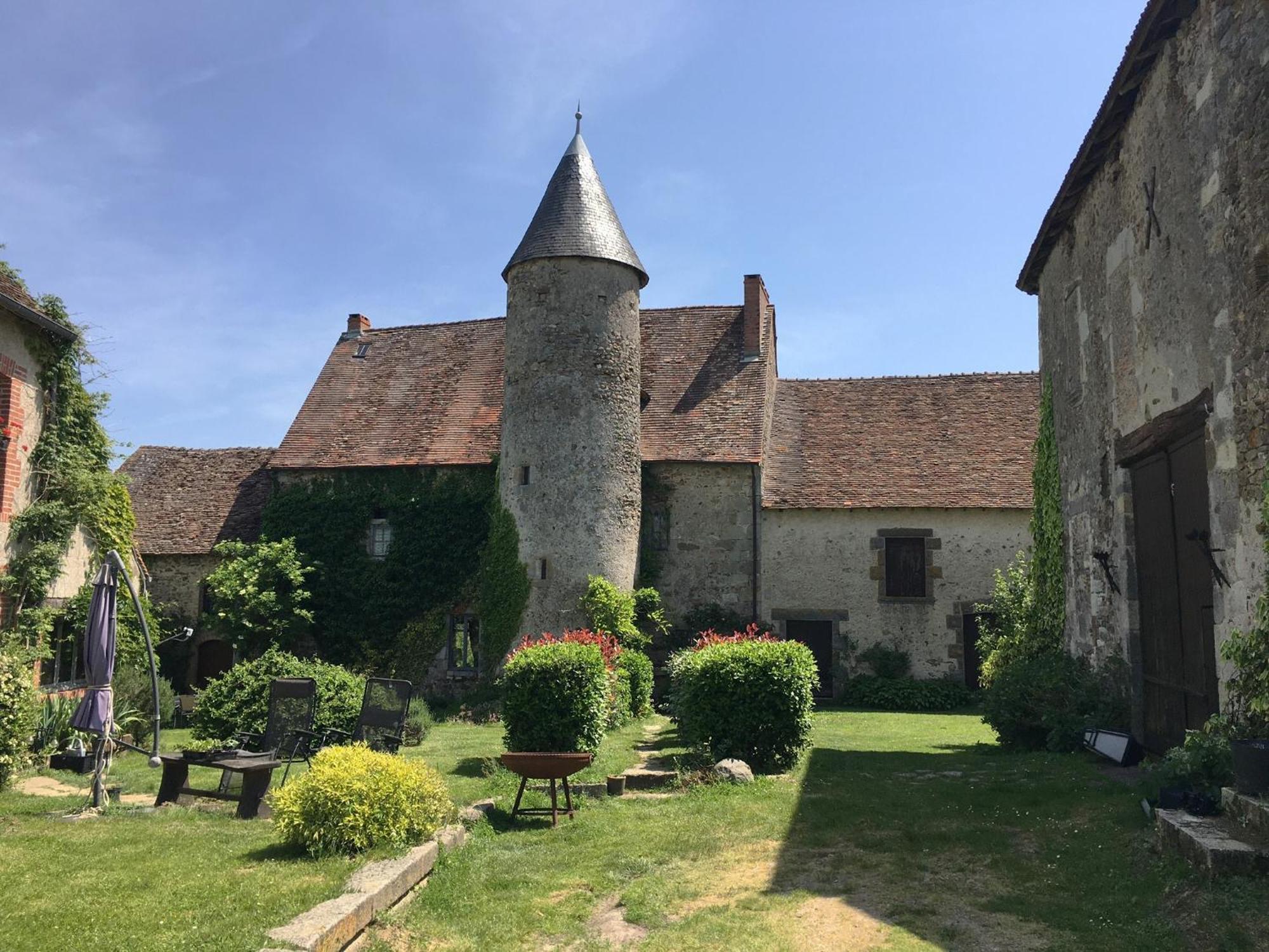 Chateau Mareuil Brigueil-le-Chantre Exterior photo