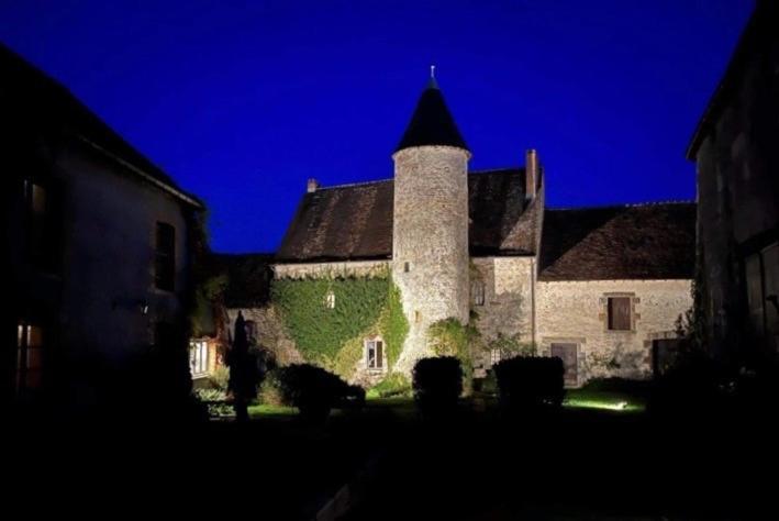 Chateau Mareuil Brigueil-le-Chantre Exterior photo